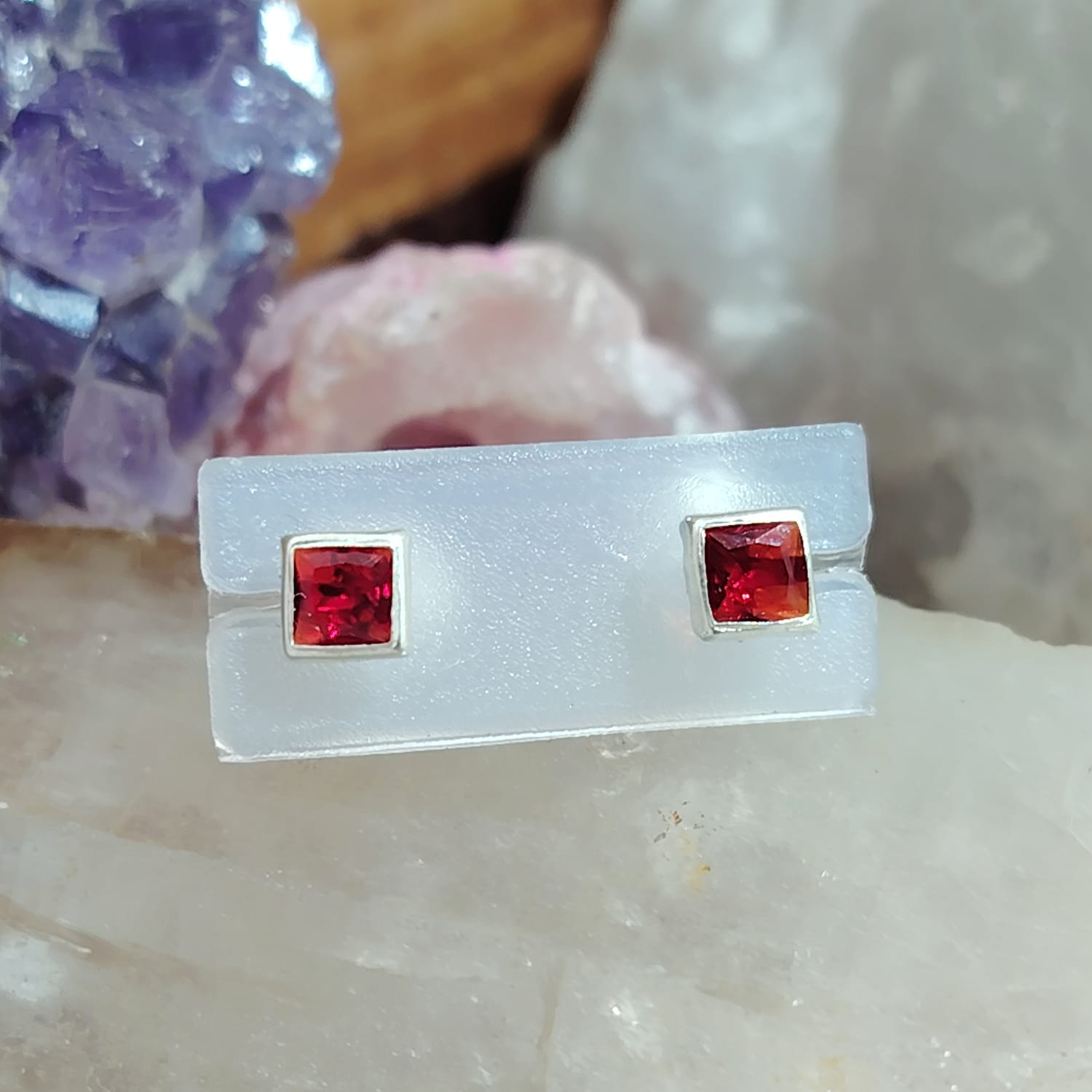 Aros atornillados cristal rojo cuadrado