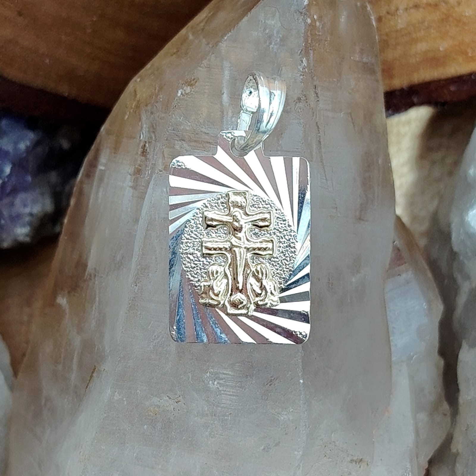 Dije cruz caravaca con laminación de oro