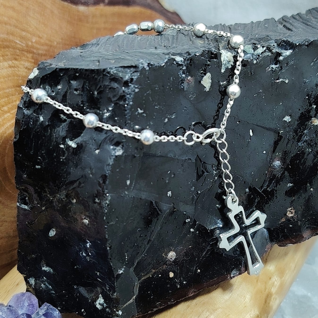 Denario cruz relieve