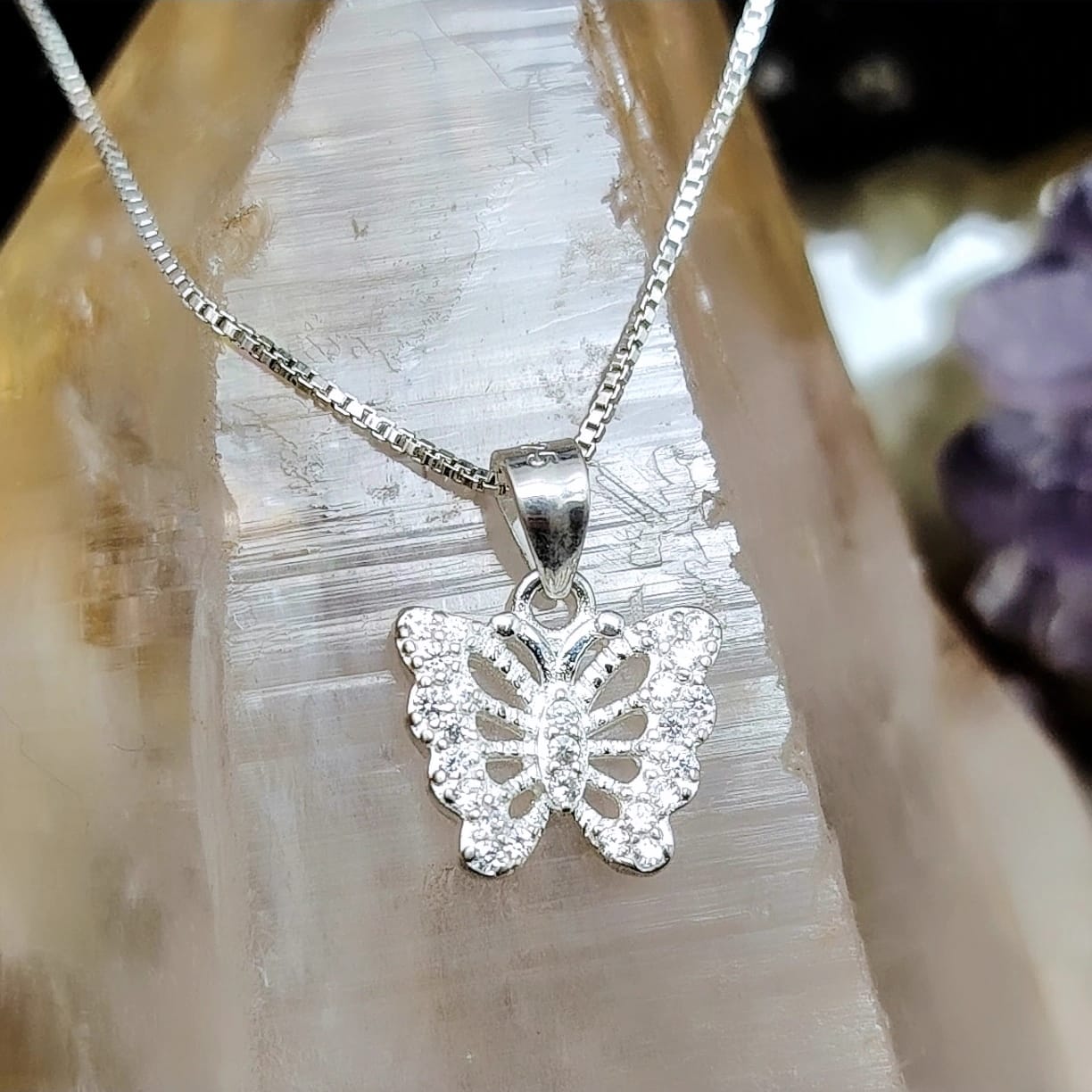 Collar con Dije de Mariposa y micro circones 45 cm