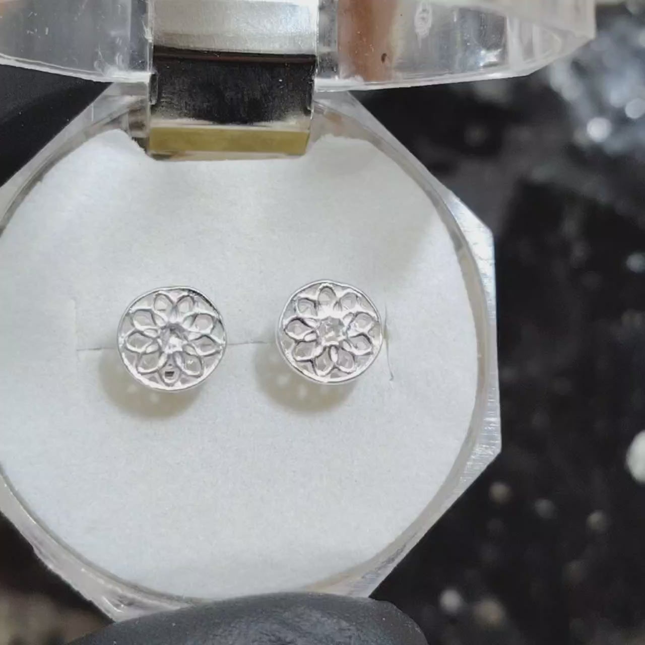 Aros pegados Mándala floral 7 mm