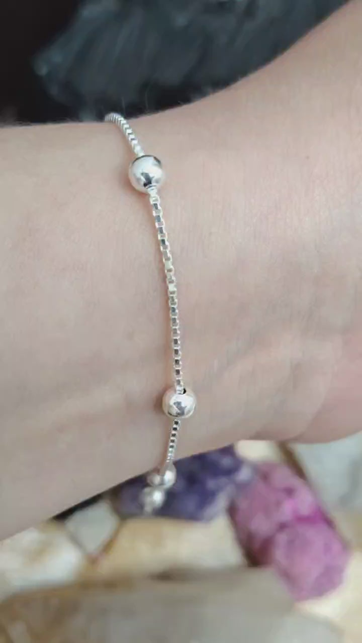 Pulsera con Balines de plata.