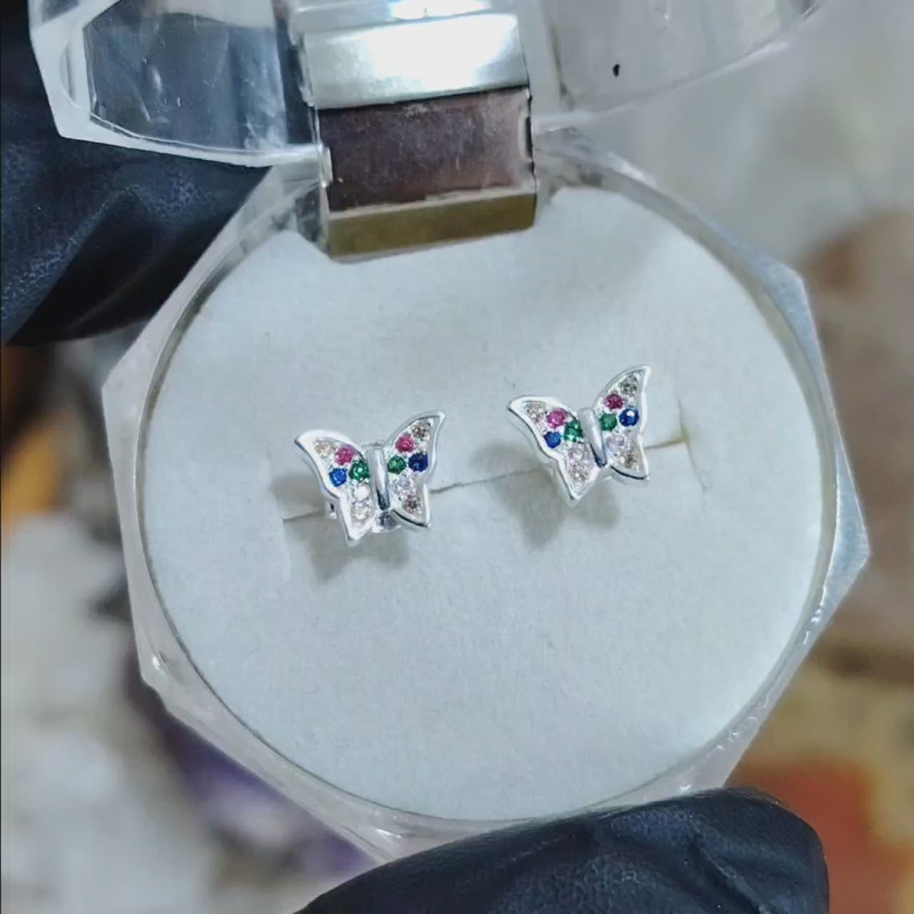Aros pegados Mariposas con incrustaciones Multicolor.