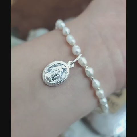 Pulsera de perlas cultivadas naturales Virgen de Guadalupe