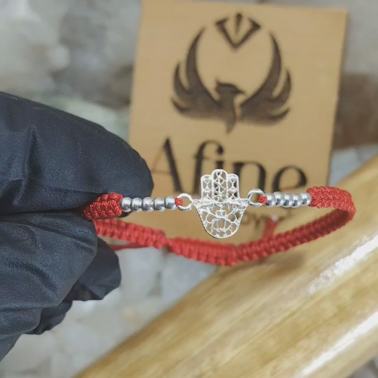 Pulsera de protección hilo rojo conector mano de Fátima