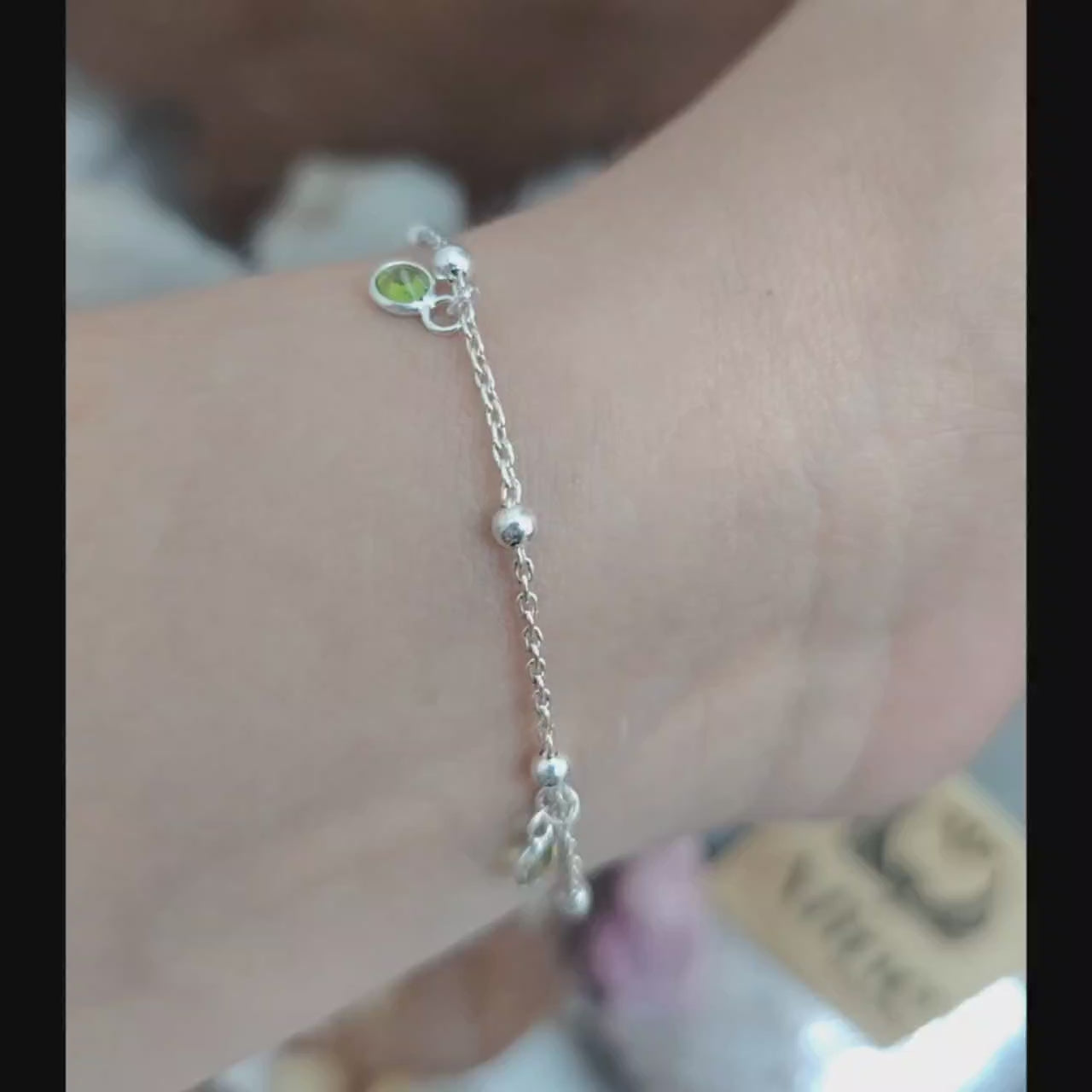 Pulsera con chiches de cristales verdes