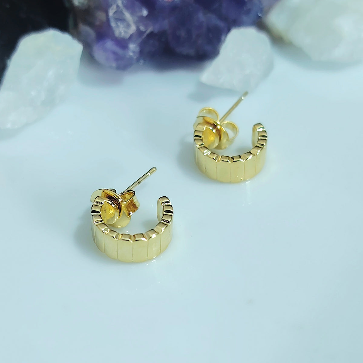 Aros pegados semi argollas enchapado en oro