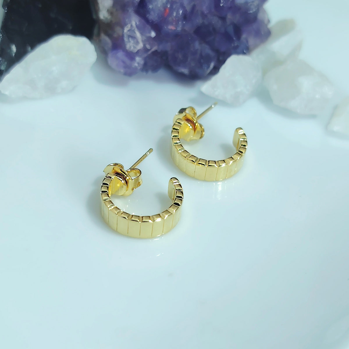 Aros pegados semi argollas enchapado en oro